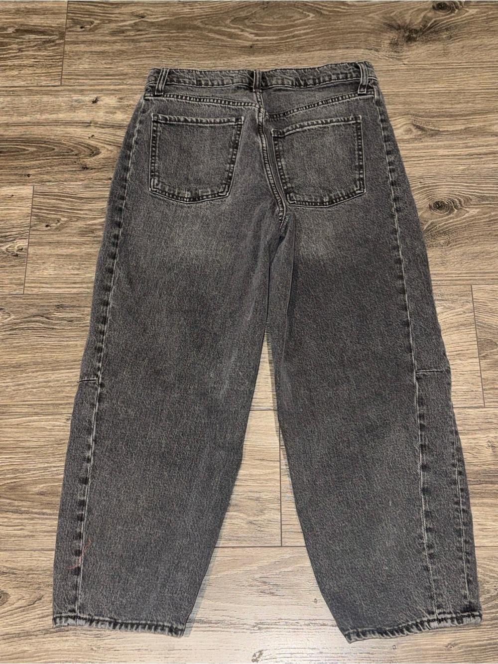 Old Navy Black Washed Barrel Jeans - Picture 3 of 3